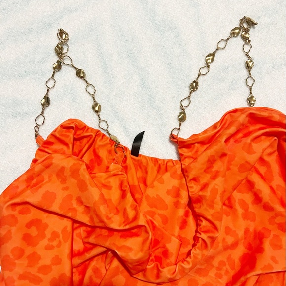 NEW PrettyLittleThing Orange Leopard Print Gold Chain Strap One Piece Size US 24 - Picture 6 of 10